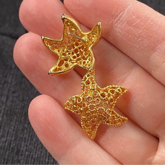 Vintage Starfish Gold Tone Mesh Earrings Pierced - Picture 4 of 9